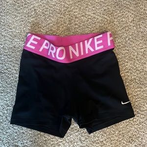 Nike pro